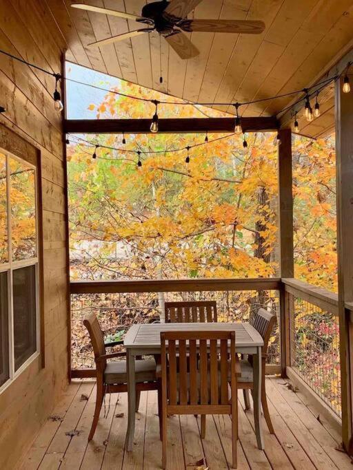 Tennessee Oasis Pool Cabin Villa Sevierville Ngoại thất bức ảnh