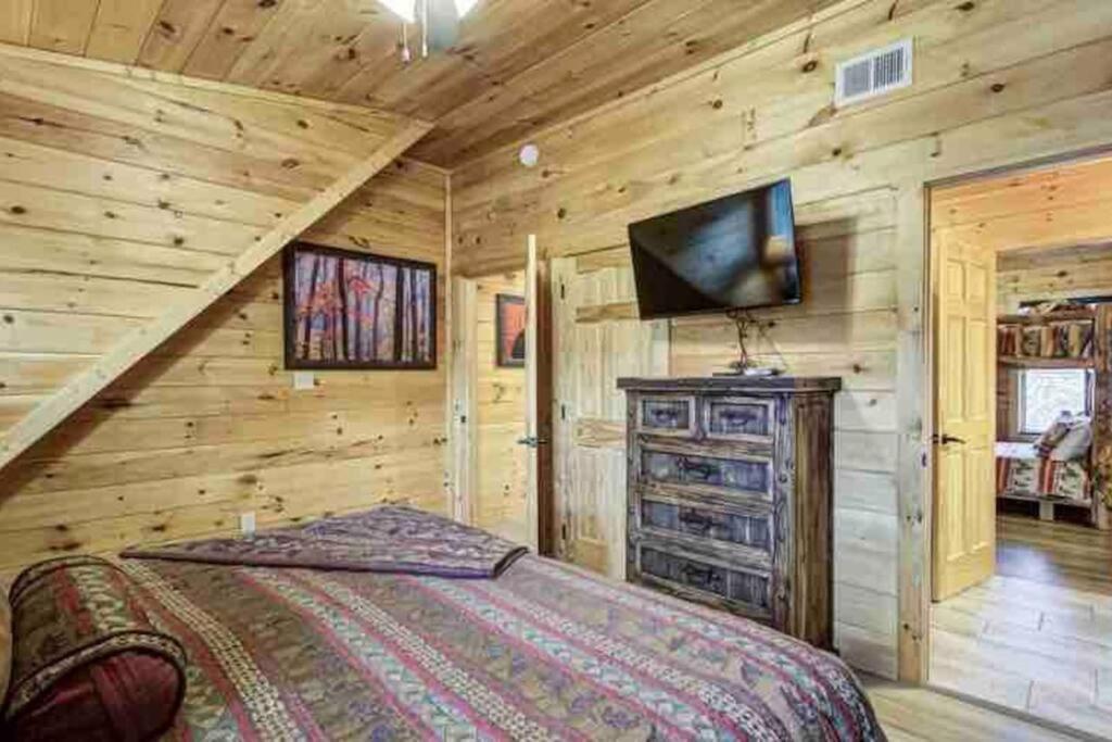 Tennessee Oasis Pool Cabin Villa Sevierville Ngoại thất bức ảnh