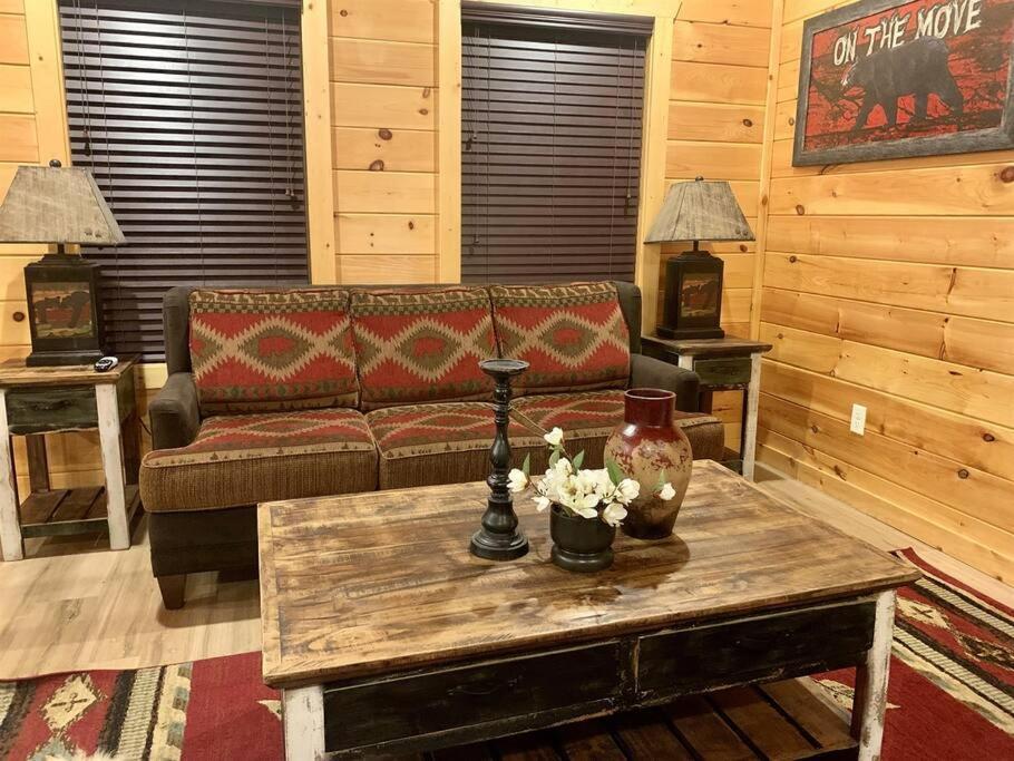 Tennessee Oasis Pool Cabin Villa Sevierville Ngoại thất bức ảnh