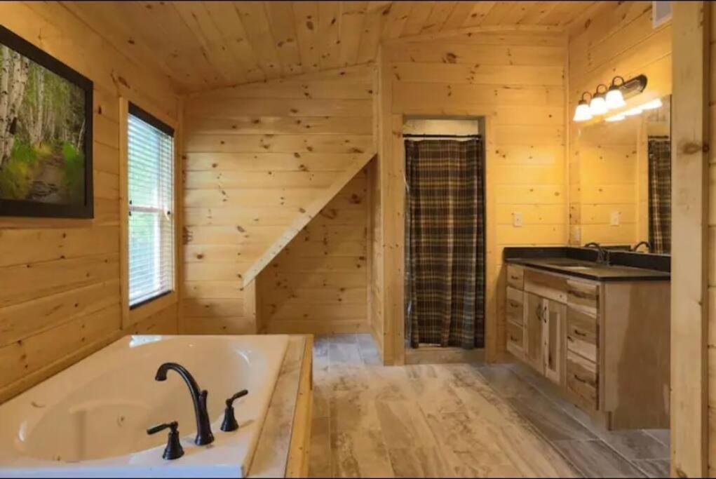 Tennessee Oasis Pool Cabin Villa Sevierville Ngoại thất bức ảnh