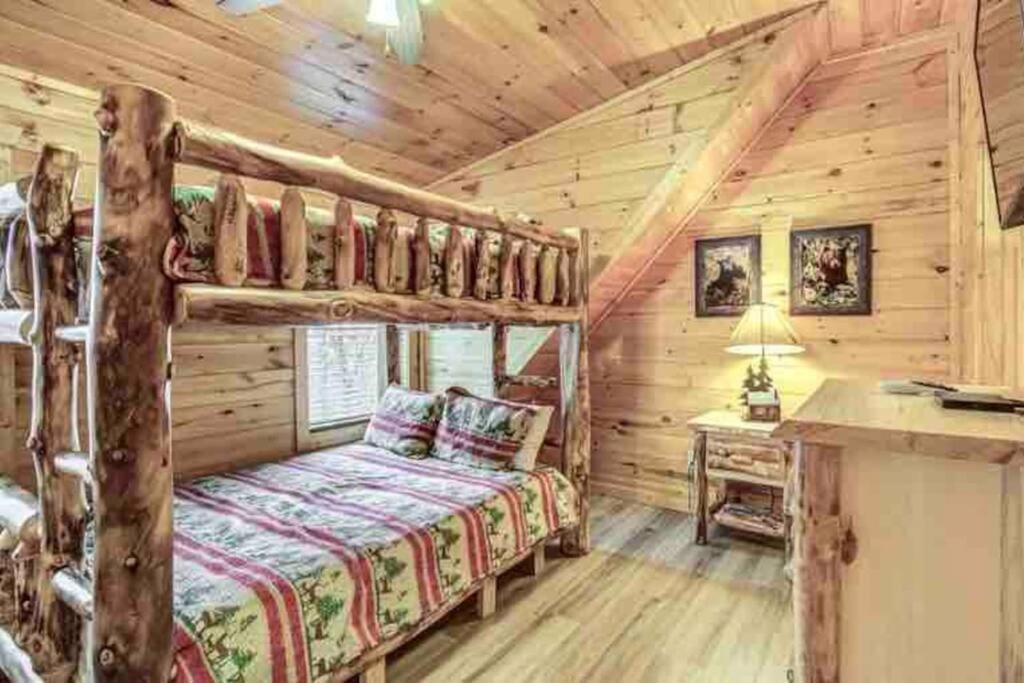 Tennessee Oasis Pool Cabin Villa Sevierville Ngoại thất bức ảnh