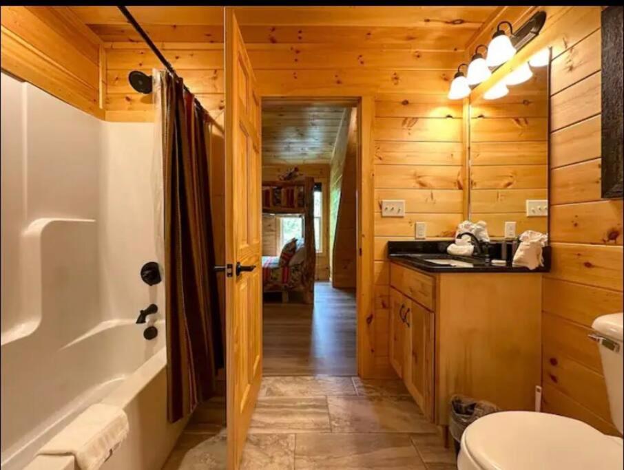 Tennessee Oasis Pool Cabin Villa Sevierville Ngoại thất bức ảnh