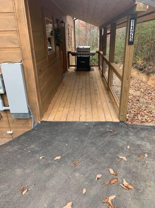 Tennessee Oasis Pool Cabin Villa Sevierville Ngoại thất bức ảnh