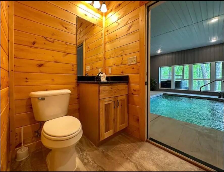 Tennessee Oasis Pool Cabin Villa Sevierville Ngoại thất bức ảnh