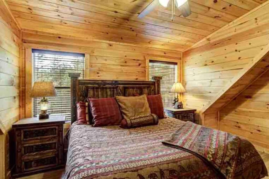 Tennessee Oasis Pool Cabin Villa Sevierville Ngoại thất bức ảnh