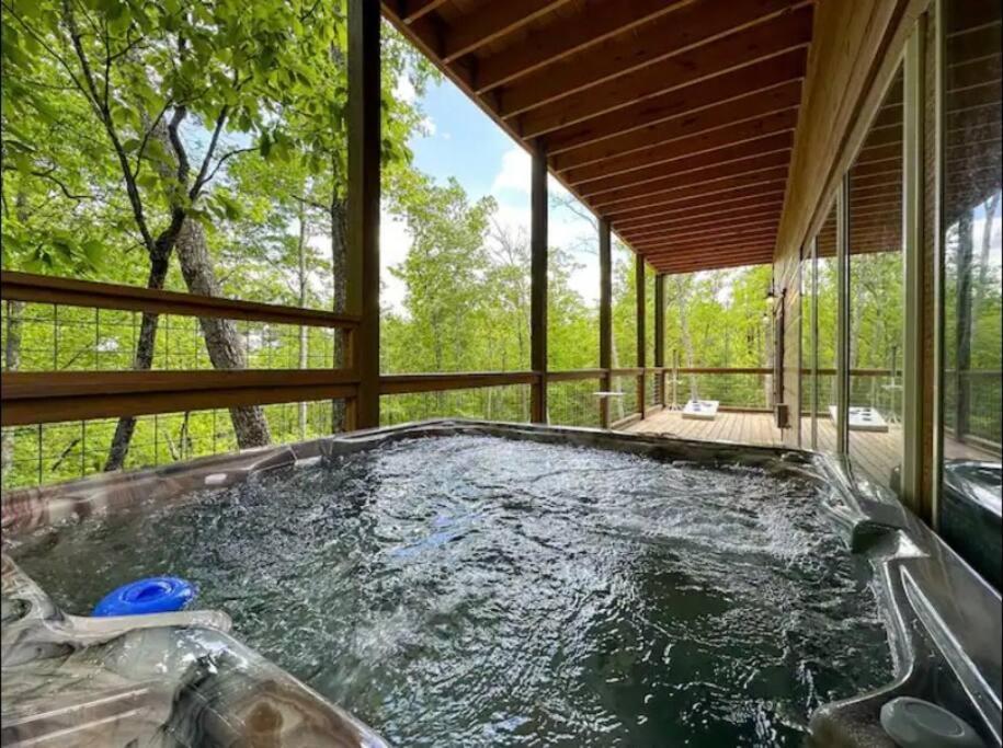 Tennessee Oasis Pool Cabin Villa Sevierville Ngoại thất bức ảnh