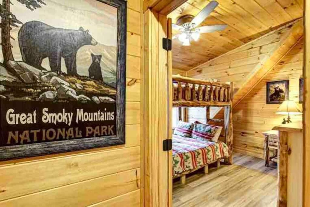 Tennessee Oasis Pool Cabin Villa Sevierville Ngoại thất bức ảnh