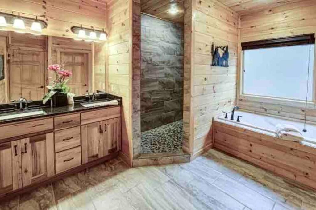 Tennessee Oasis Pool Cabin Villa Sevierville Ngoại thất bức ảnh