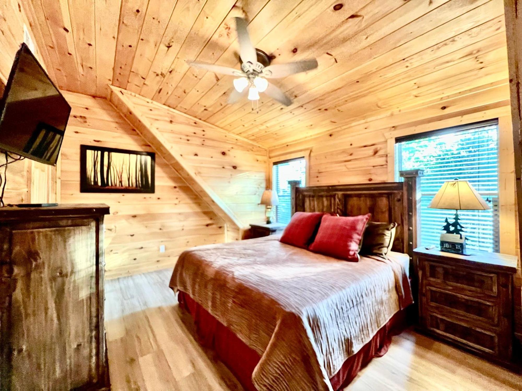 Tennessee Oasis Pool Cabin Villa Sevierville Ngoại thất bức ảnh